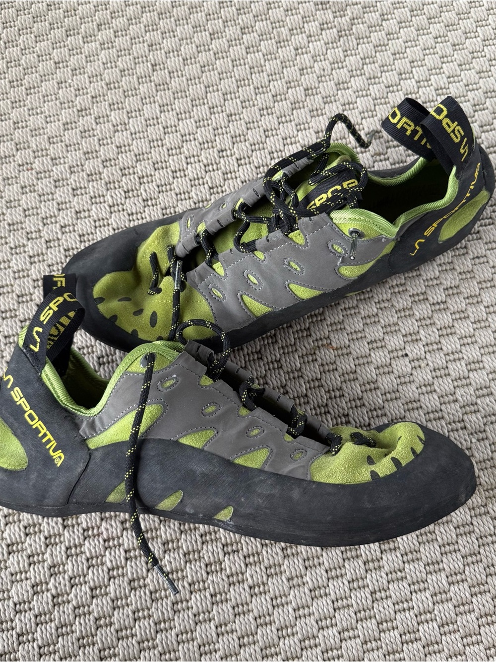 La Sportiva Tarantulace Climbing shoes